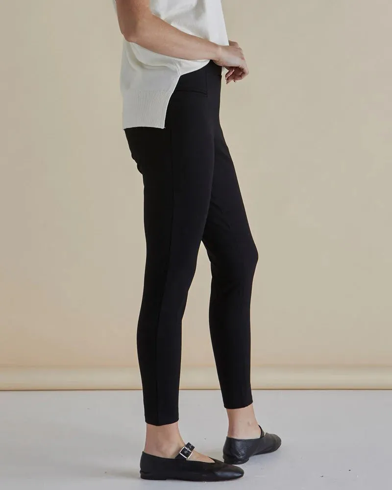 BETTY BASICS GWEN PONTE LEGGING BLACK