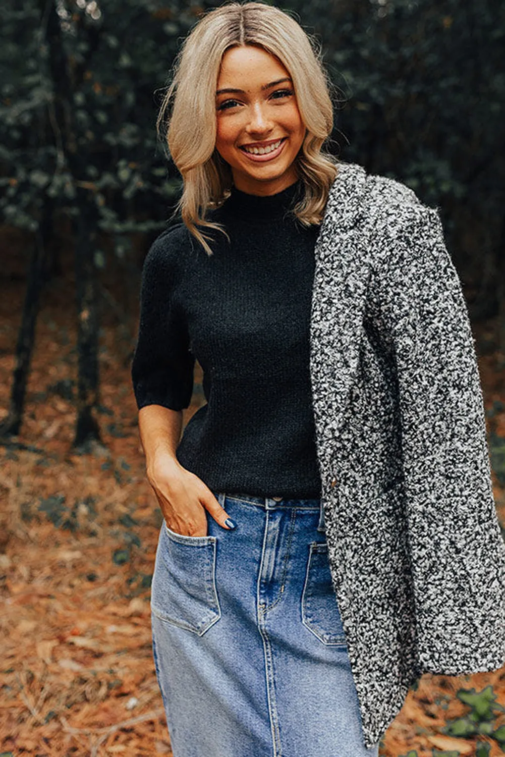 Black Knotted Keyhole Nape Short Sleeve Knit Sweater Top