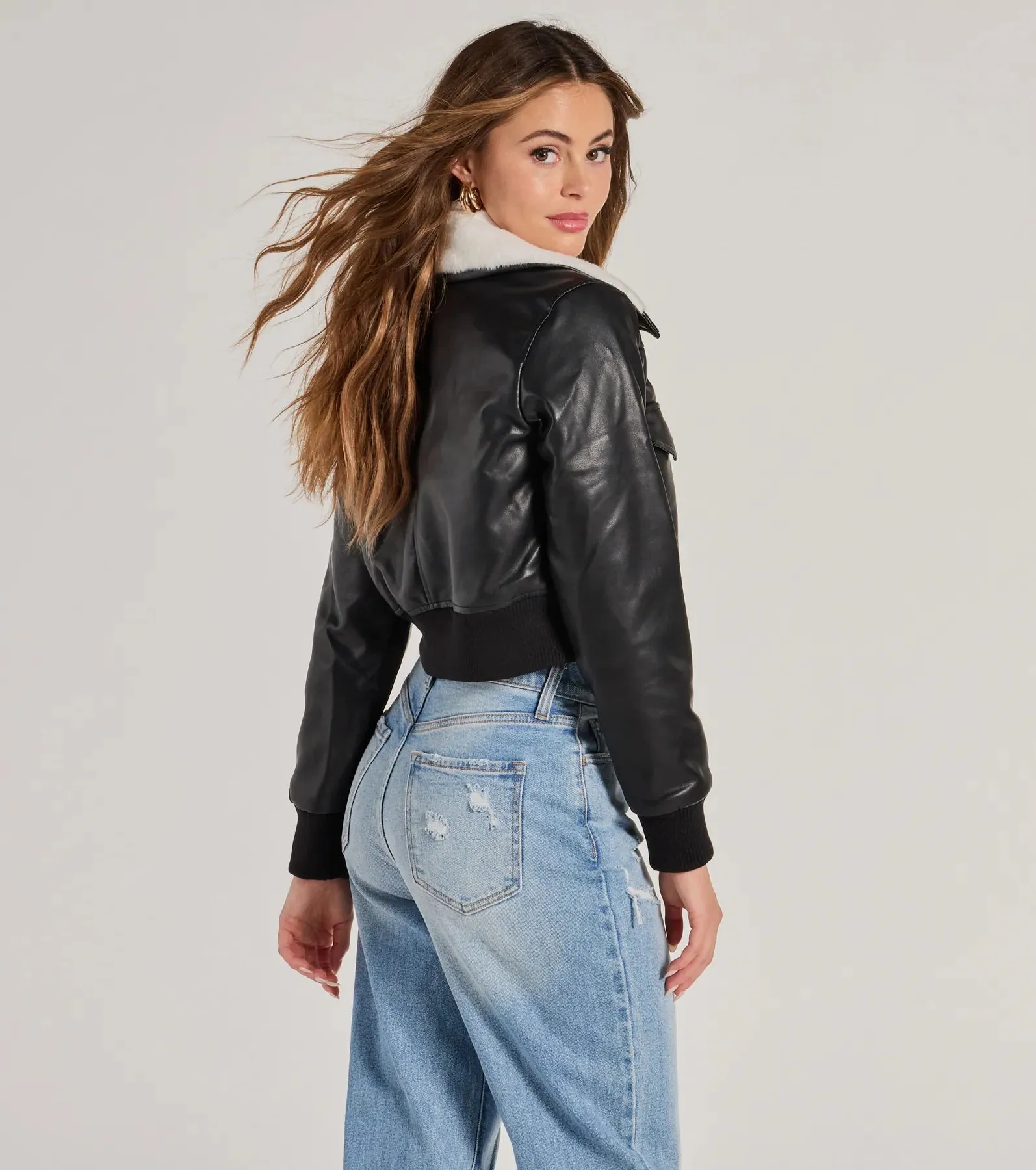 Chic Sherpa Collared Faux Leather Bomber Jacket