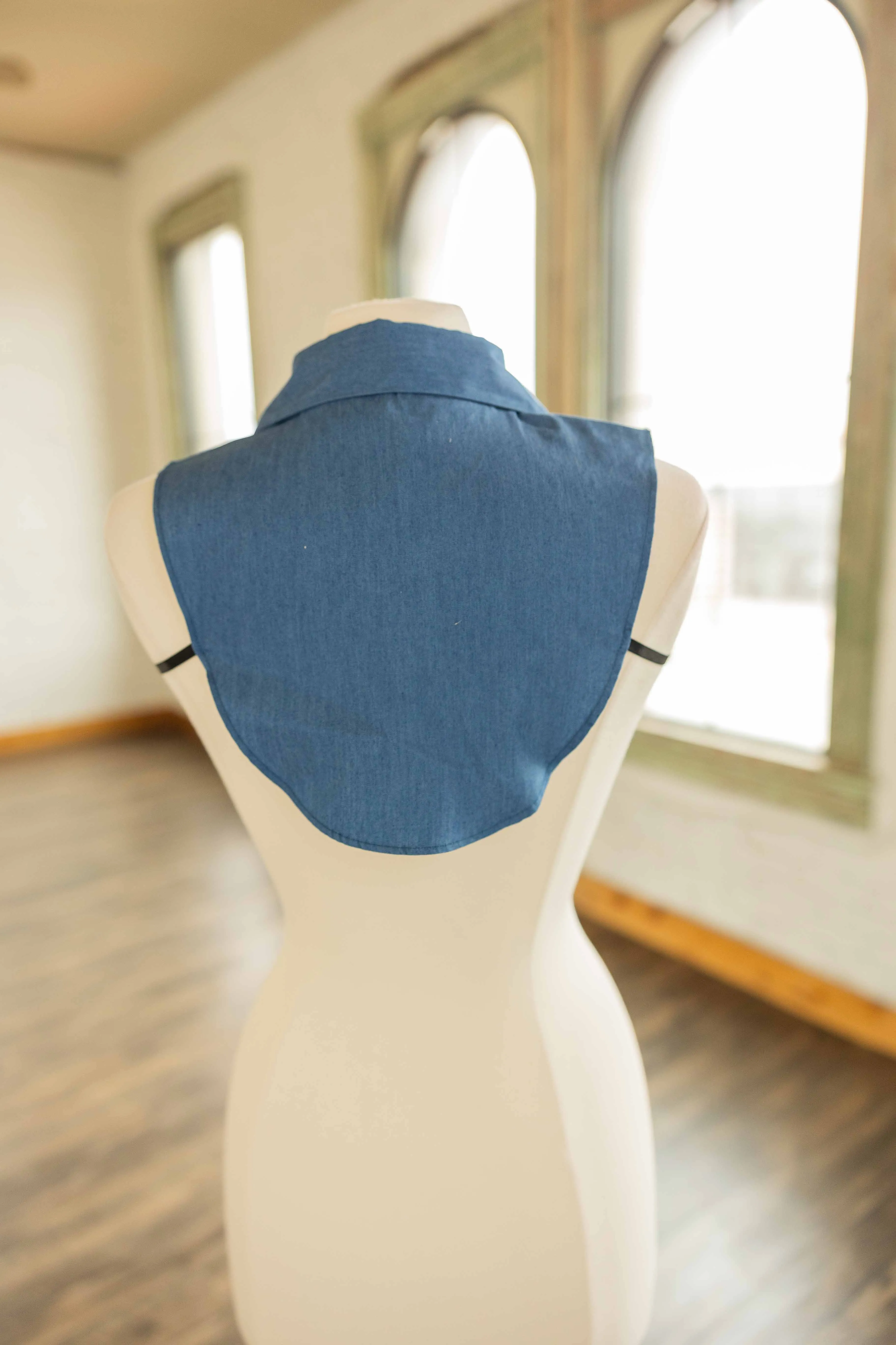 DARK DENIM JEWELED FALSE COLLAR