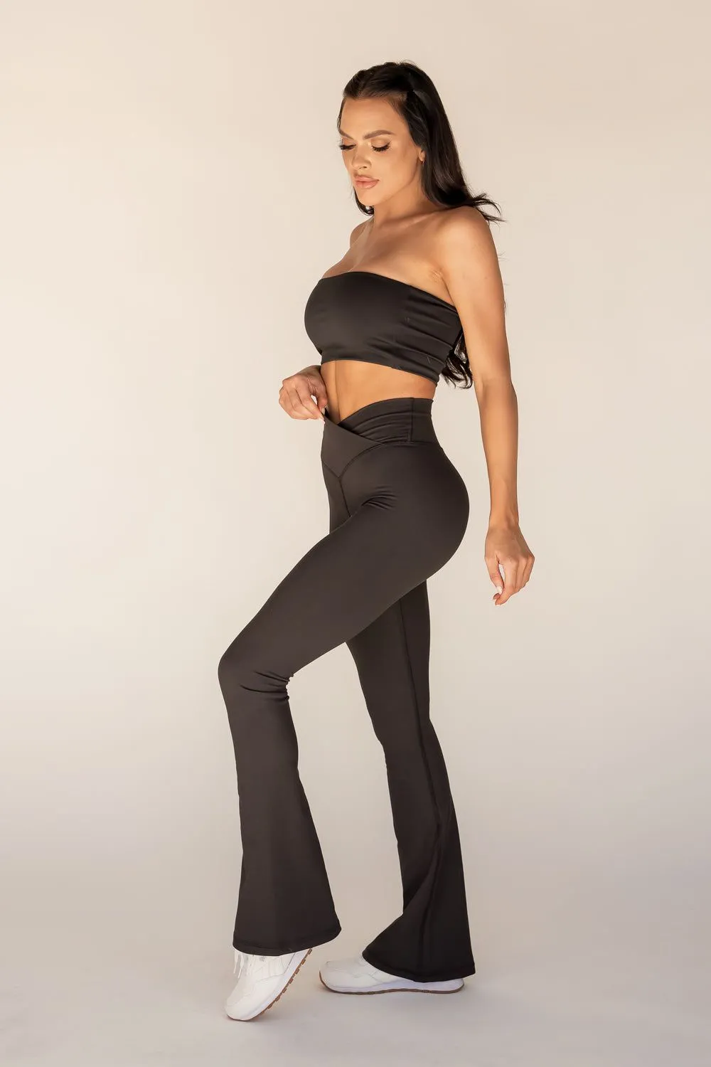Everyday Petite Bootcut Pant - Black