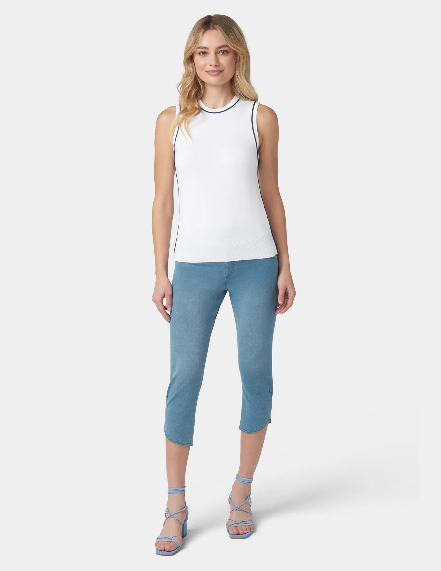 Game Changing Tulip Hem Capri