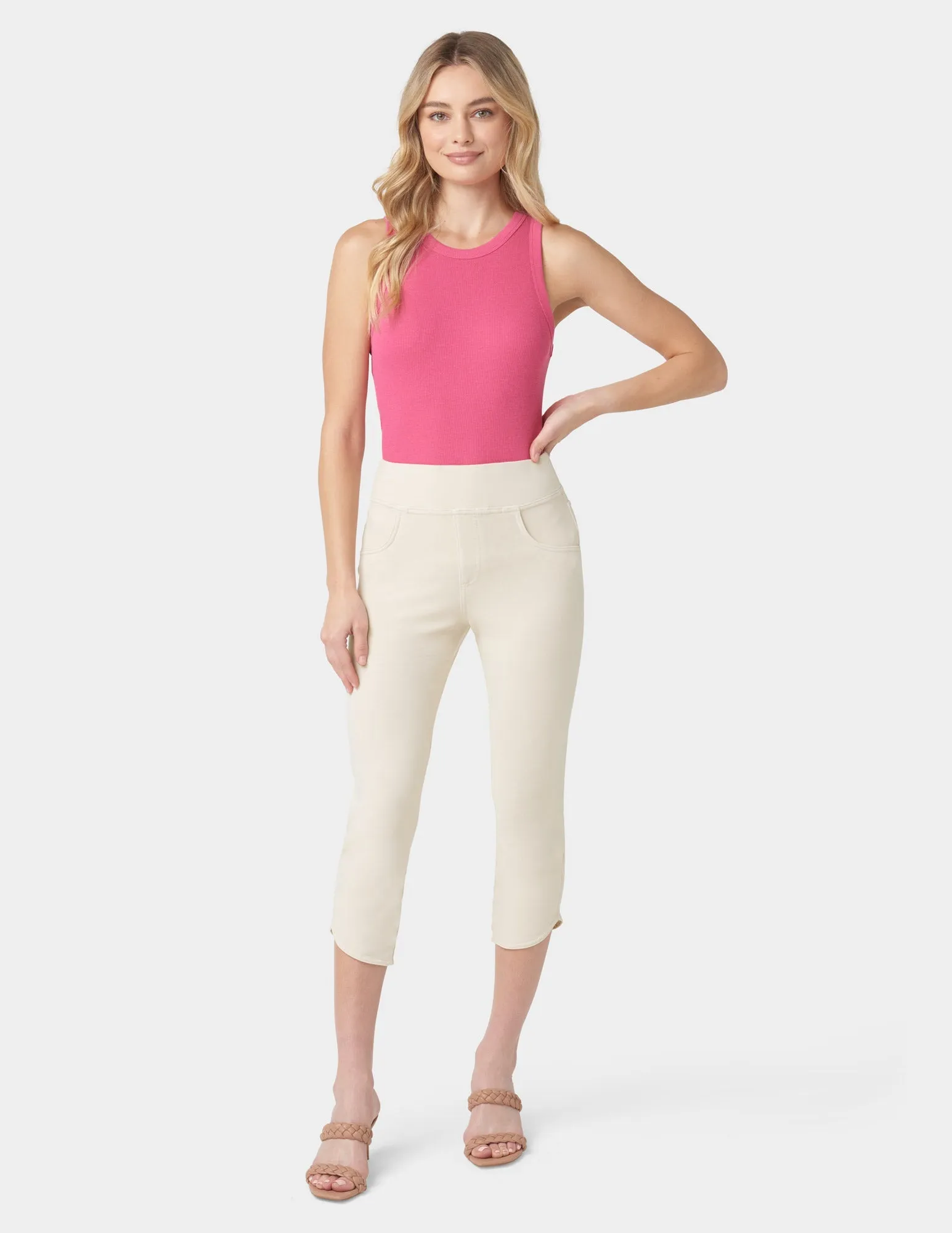 Game Changing Tulip Hem Capri