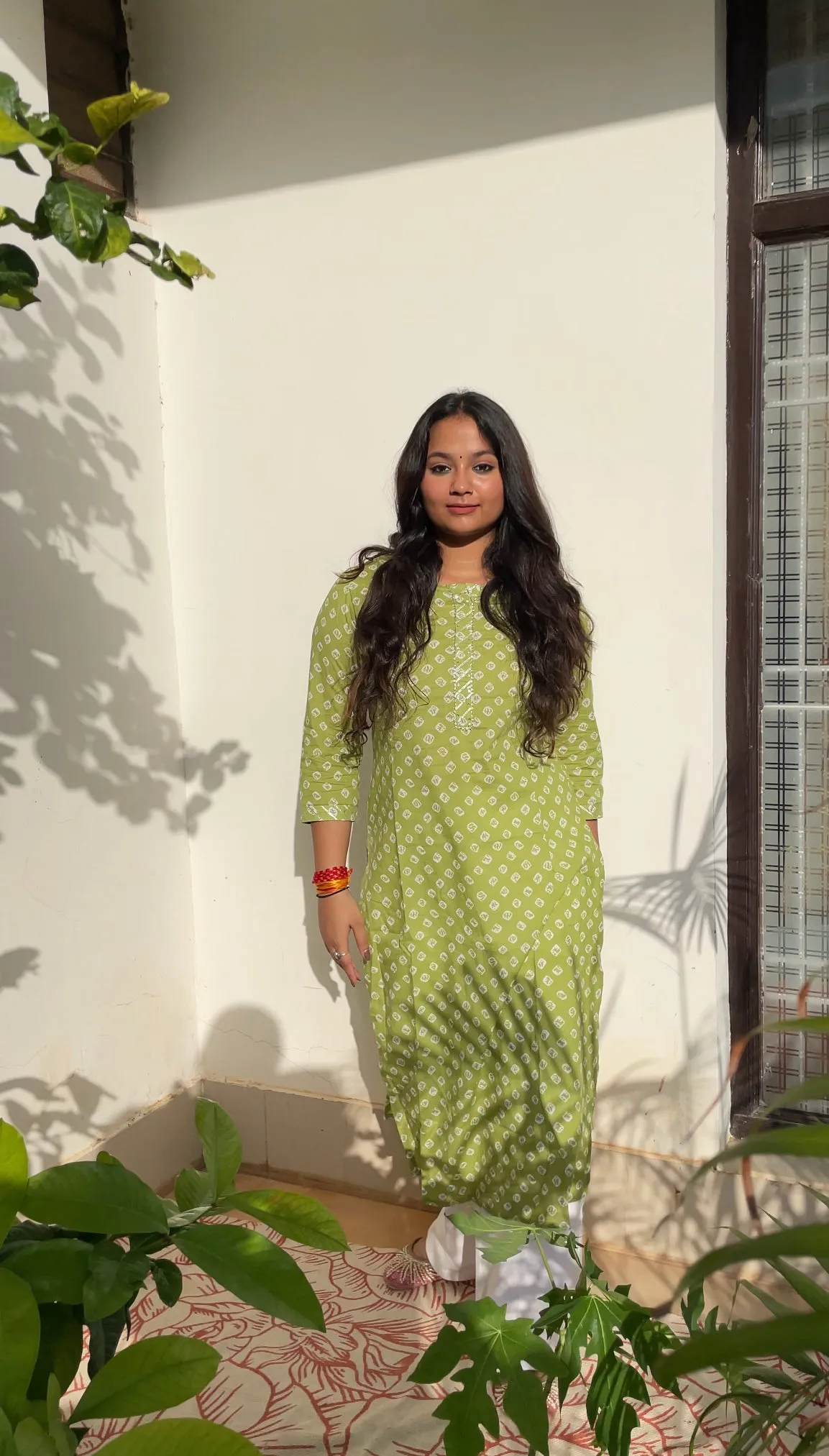Green bandhej kurta