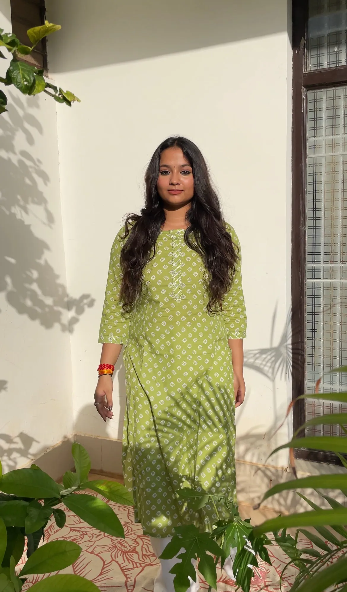 Green bandhej kurta