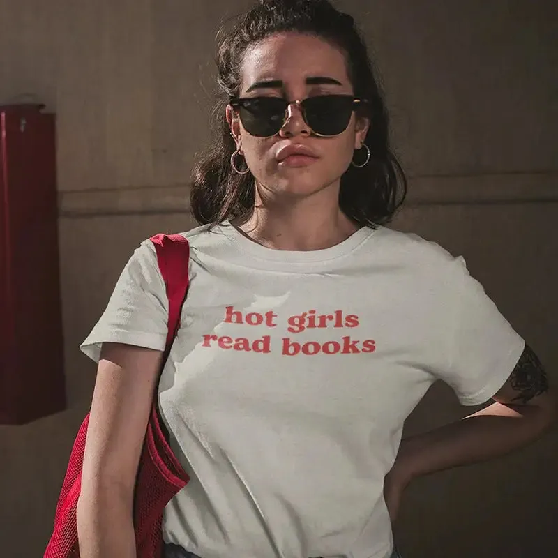 Hot Girls Read Books Relaxed Fit Tee for Casual Comfort