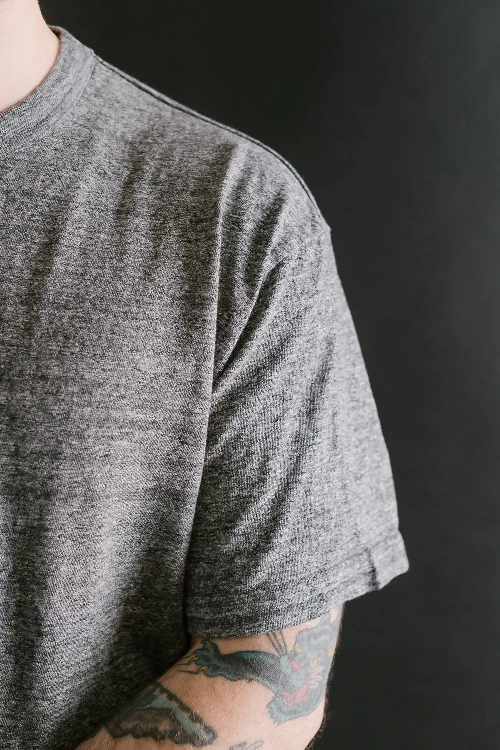 IHT-1610L-GRY - 6.5oz Loopwheel Crew Neck T-Shirt with Longer Body - Grey