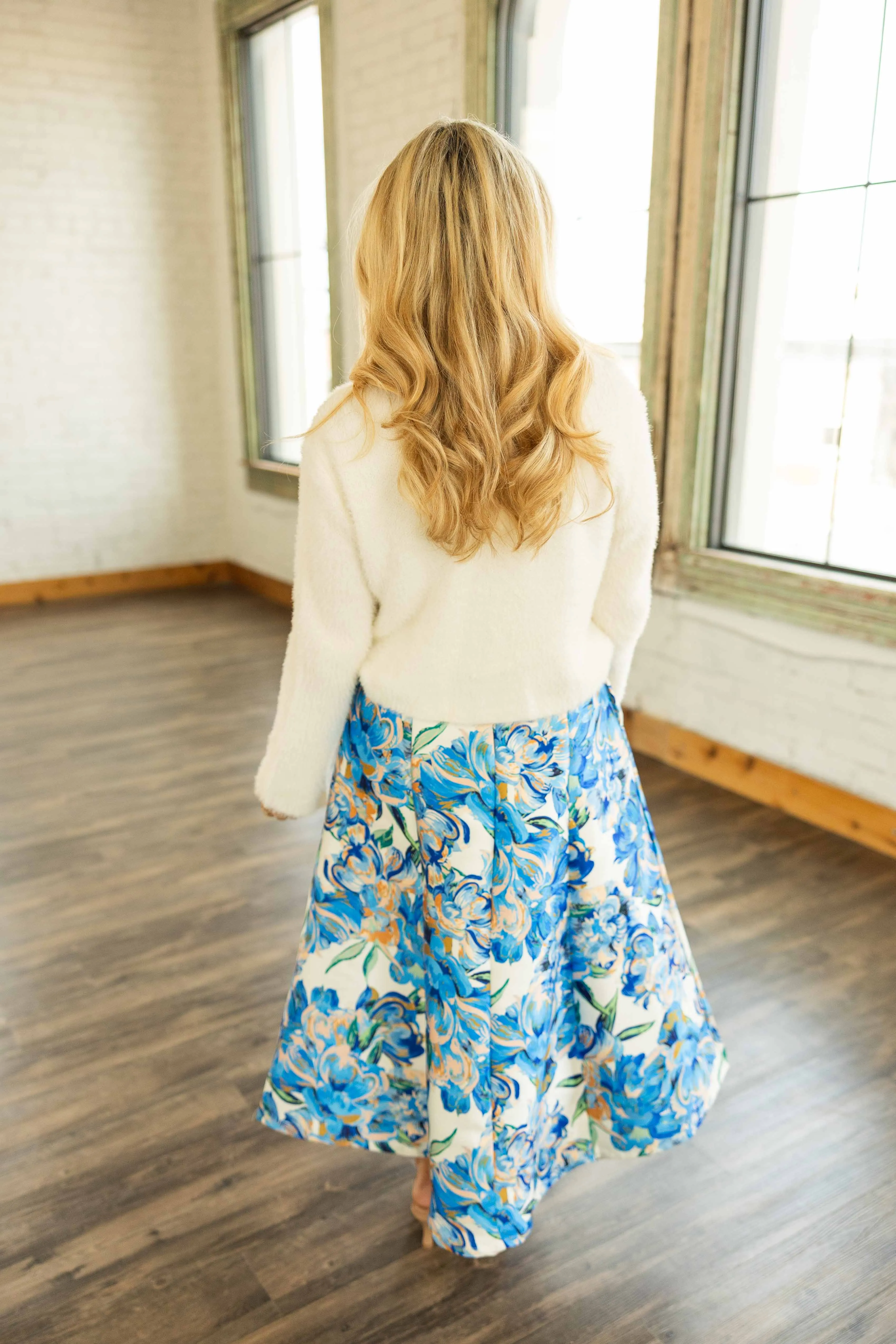 LAKELYN CROPPED CARDIGAN