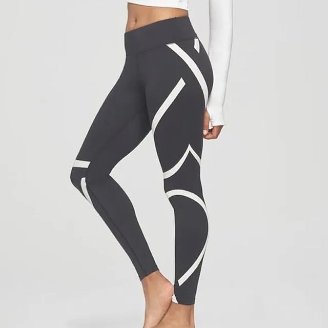 Leggings in Multiple Designs in S-4X