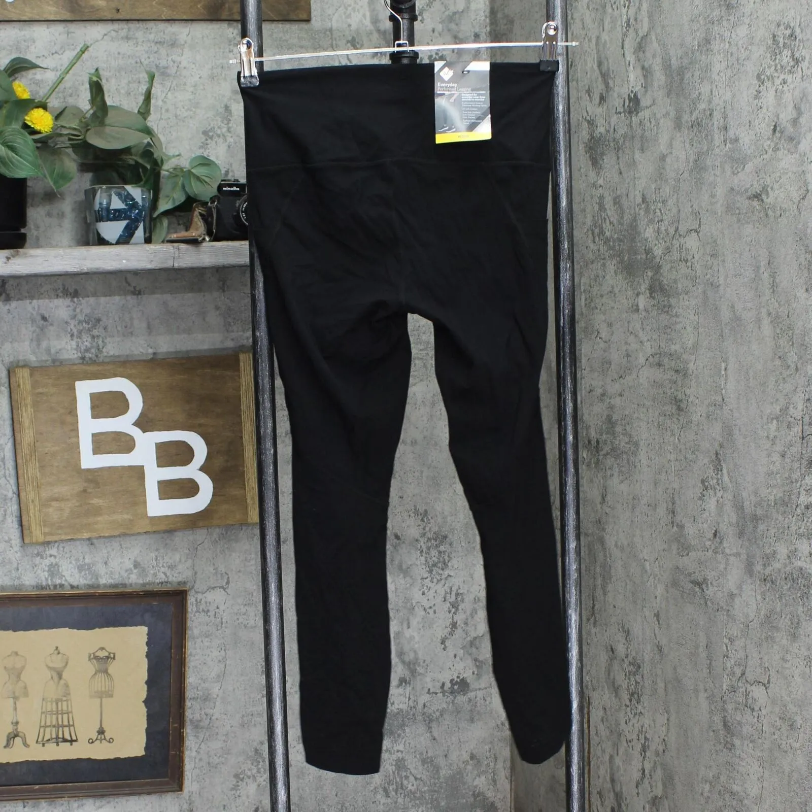 Member's Mark Womens Everyday Perforated Leggings A21-0012