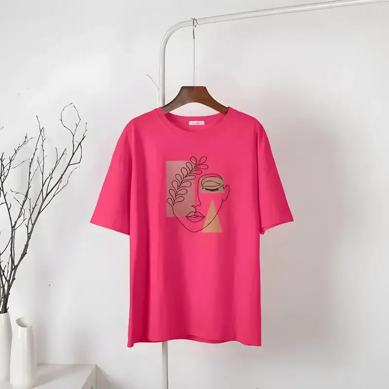 Minimalist Artistic Tee for Chic Y2K Style with Denim