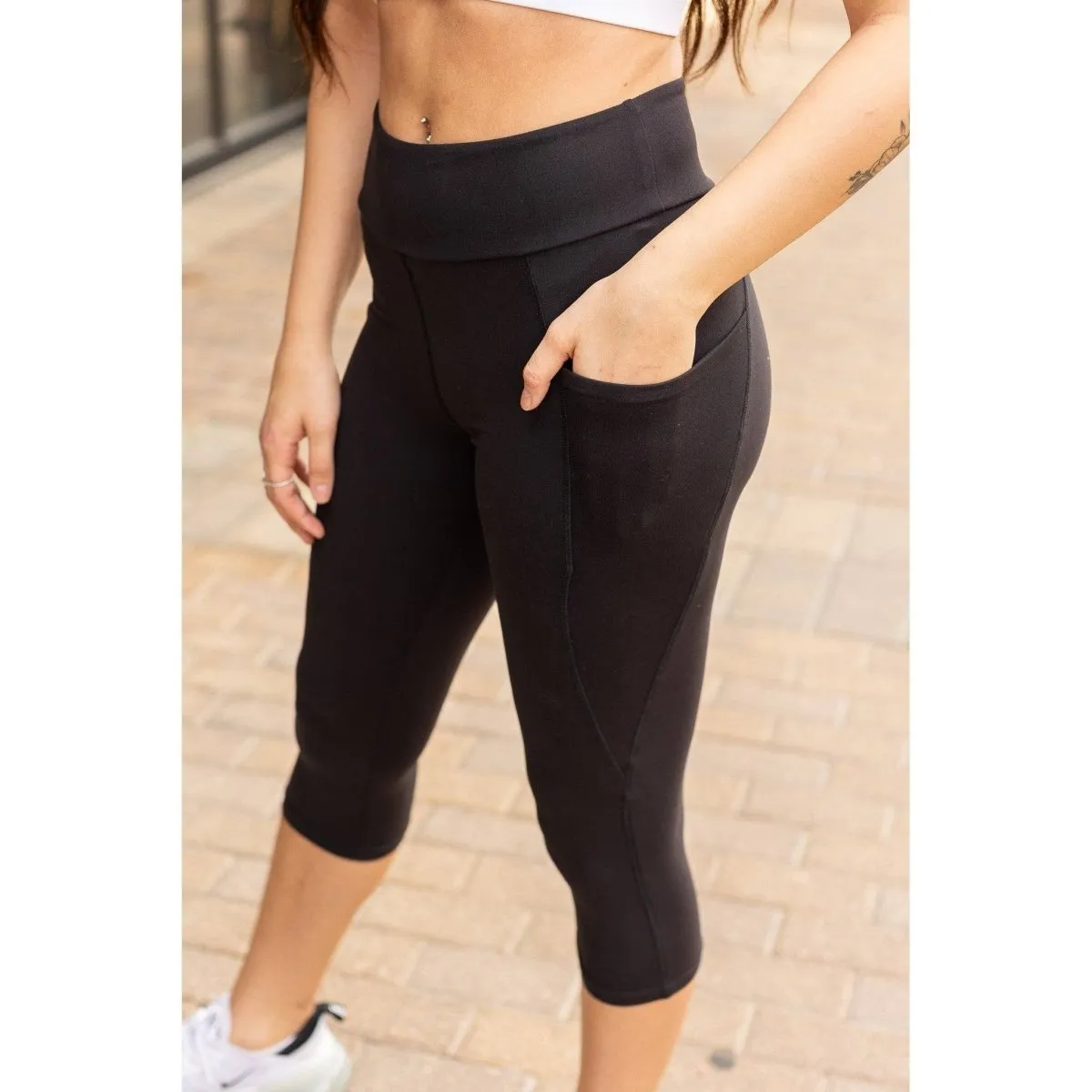 NEW Sleek Pocket Collection - Black Capri Leggings with Pocket