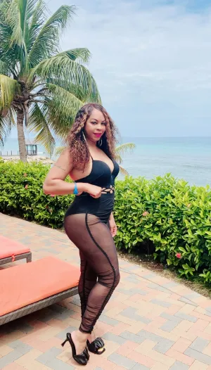 PLUS SIZES ! COVER ME IN MESH SWIMSUIT COVER LEGGINGS!