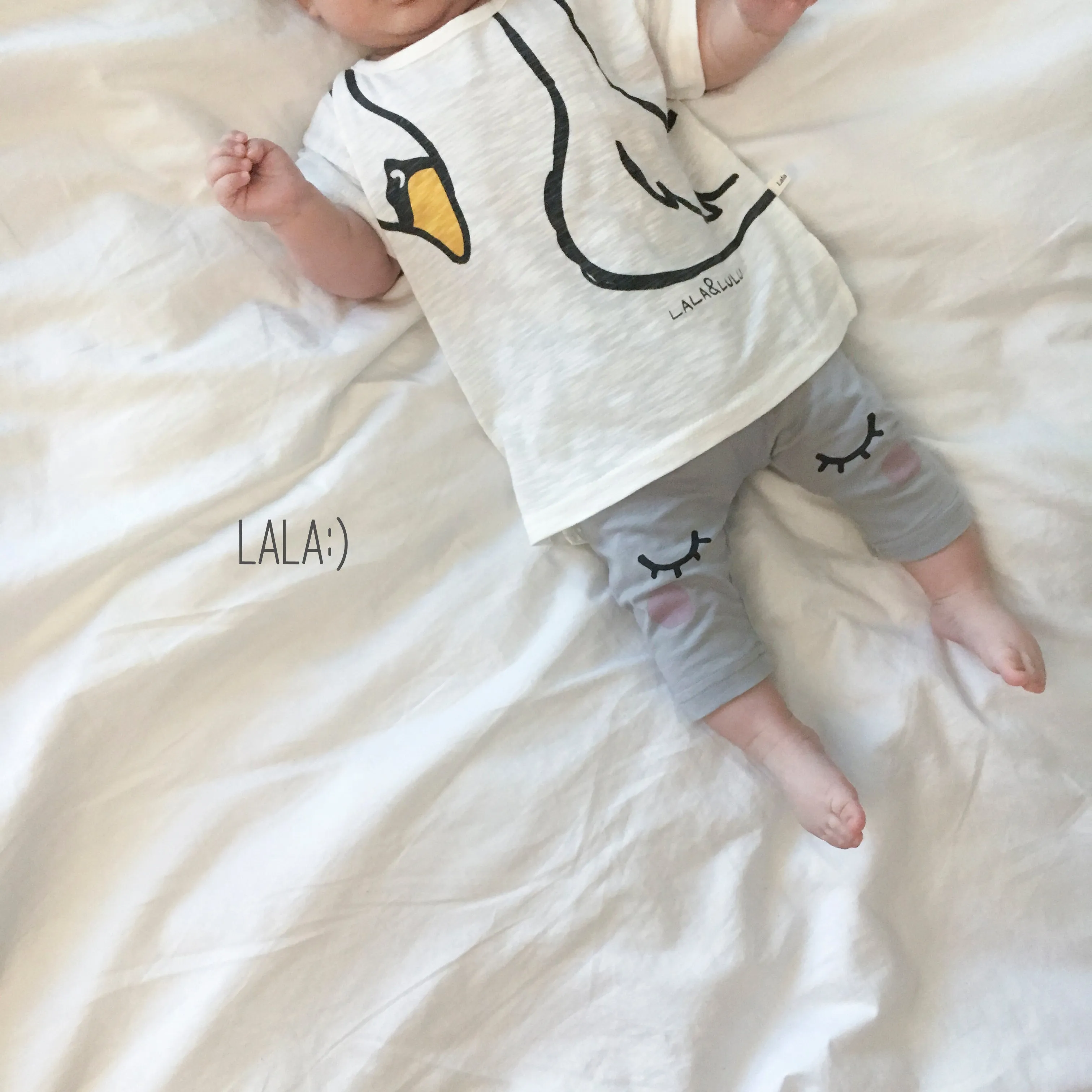 Sleeping Eyes Leggings
