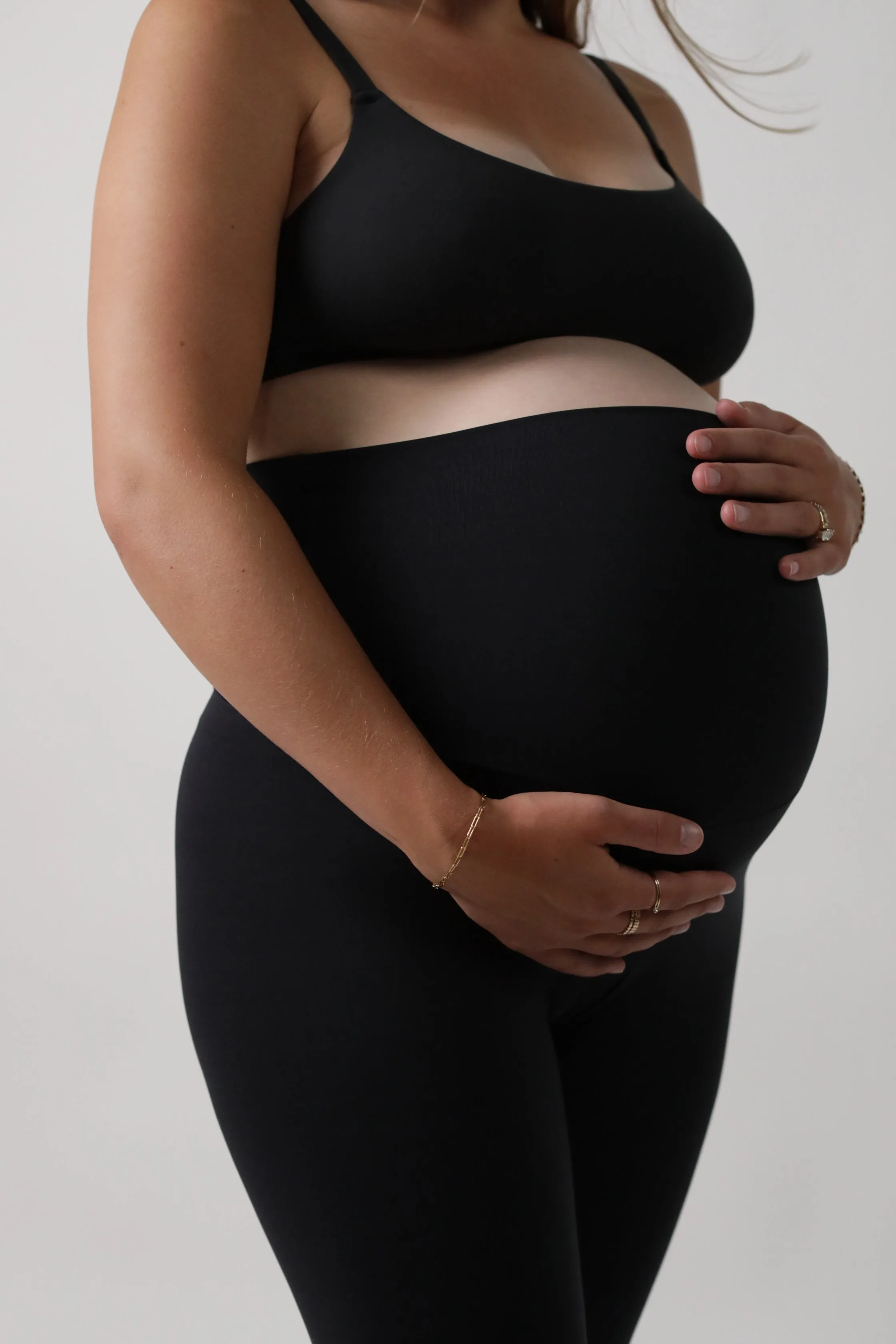 Vaalia™ Everyday Comfort Hi-rise Maternity Legging
