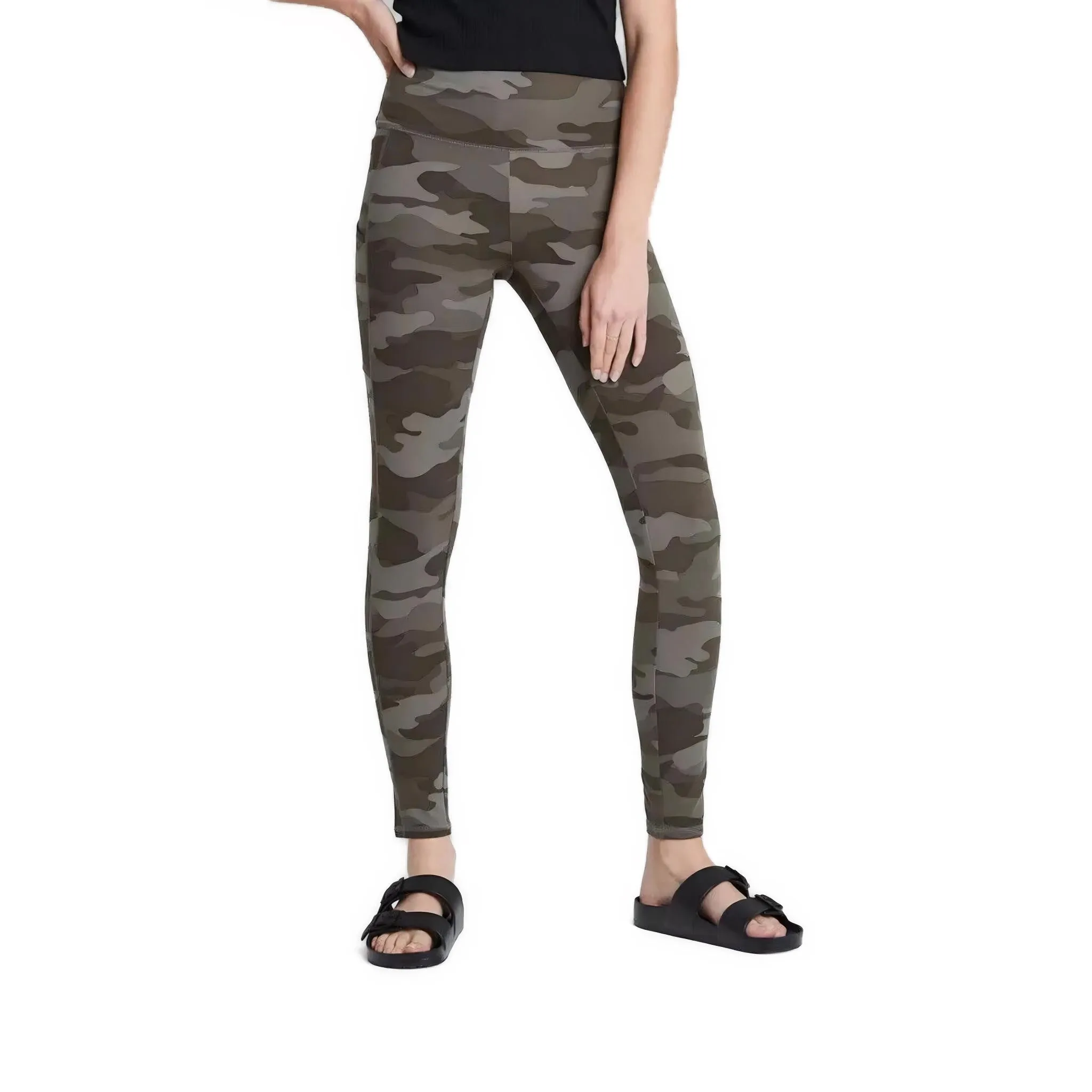 Wild Fable Ultra Soft High-Waisted Leggings with Pockets - Green Camo